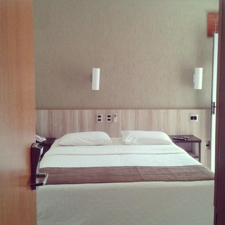 Hotel Domus Itabira Buitenkant foto